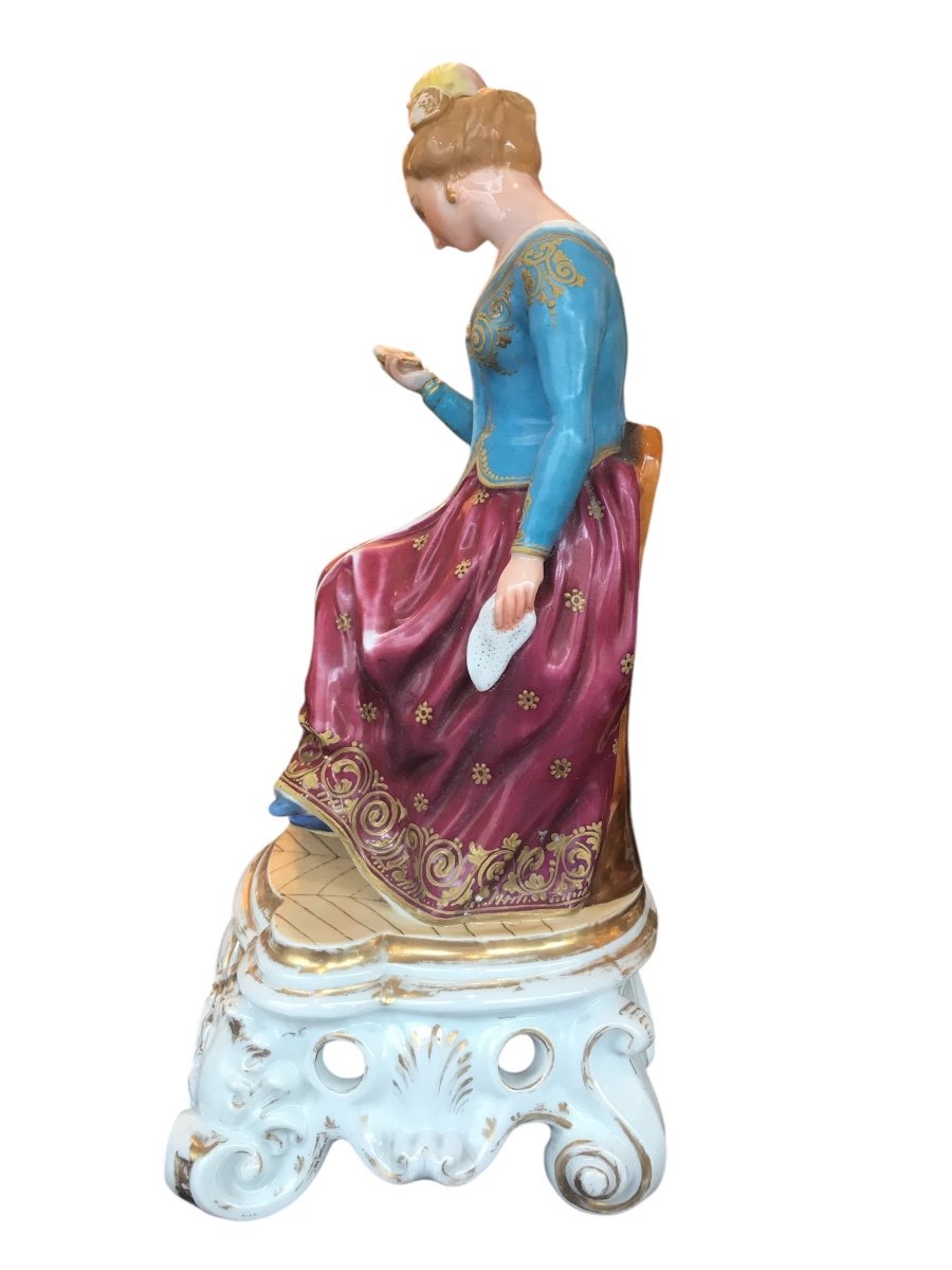 Paire De Personnages En Porcelaine -photo-2