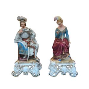 Paire De Personnages En Porcelaine 