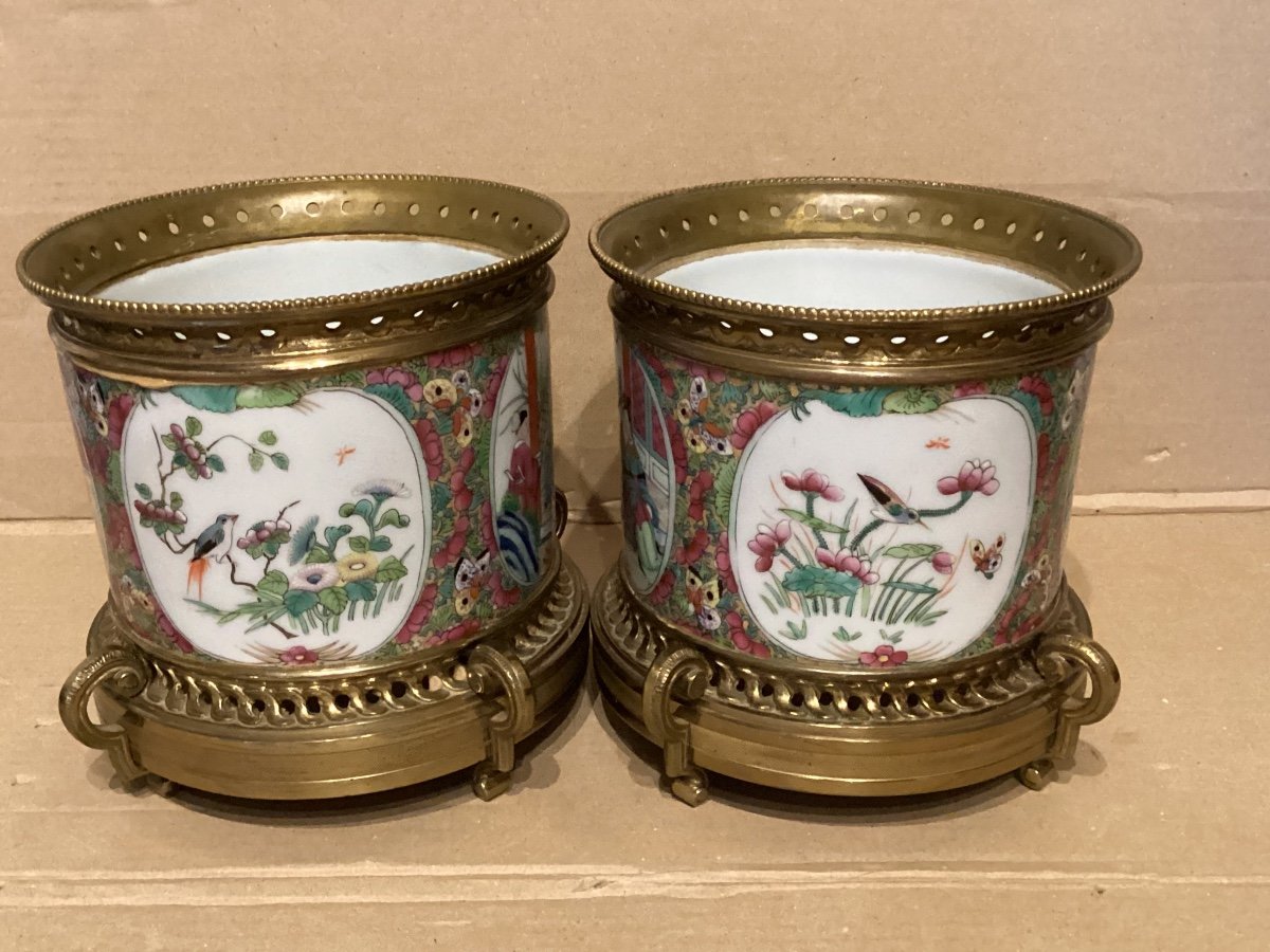 China Pair Of Mounted Planters-photo-2