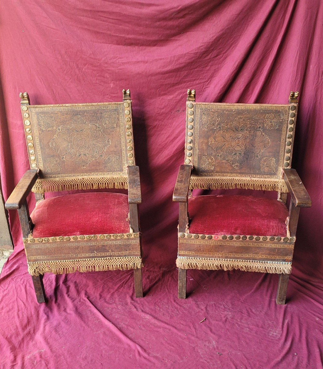 Paire De Fauteuils De Château -photo-2