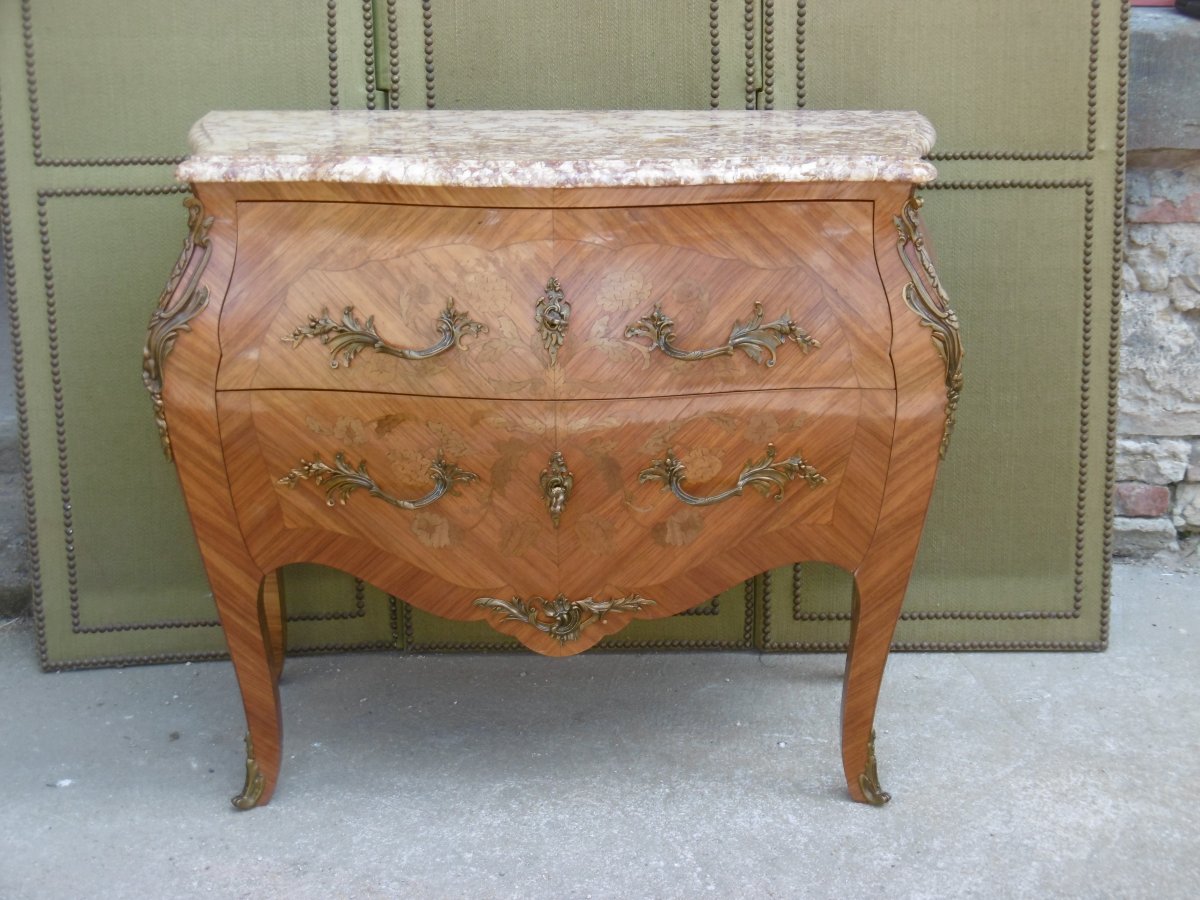 Curved Commode-photo-2