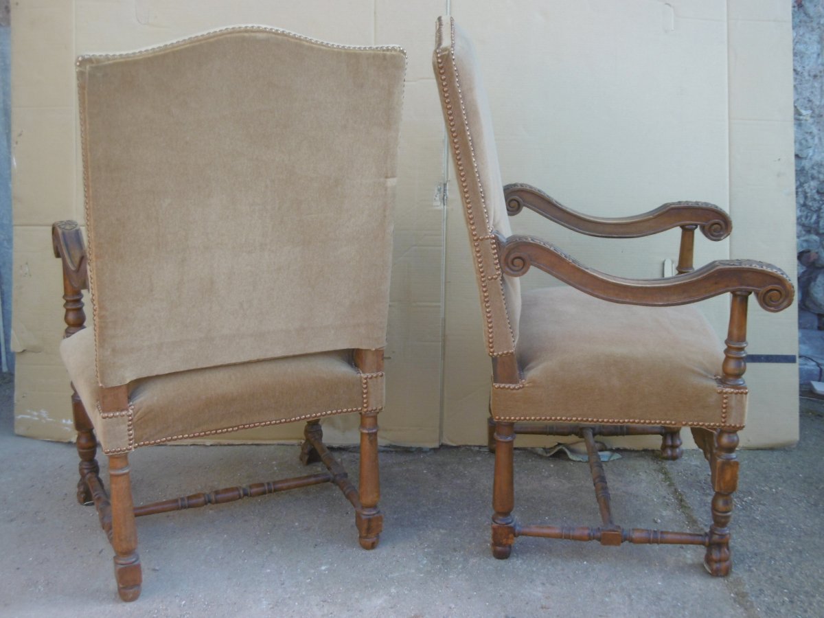 Paire de fauteuils Louis XIII-photo-3