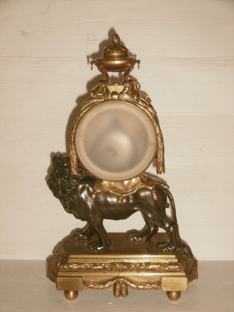 Louis XVI Lion Clock-photo-7