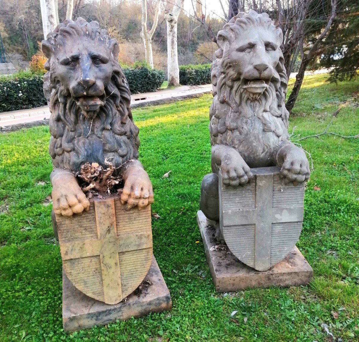 Pair Of Lions Early 20th Century-photo-2