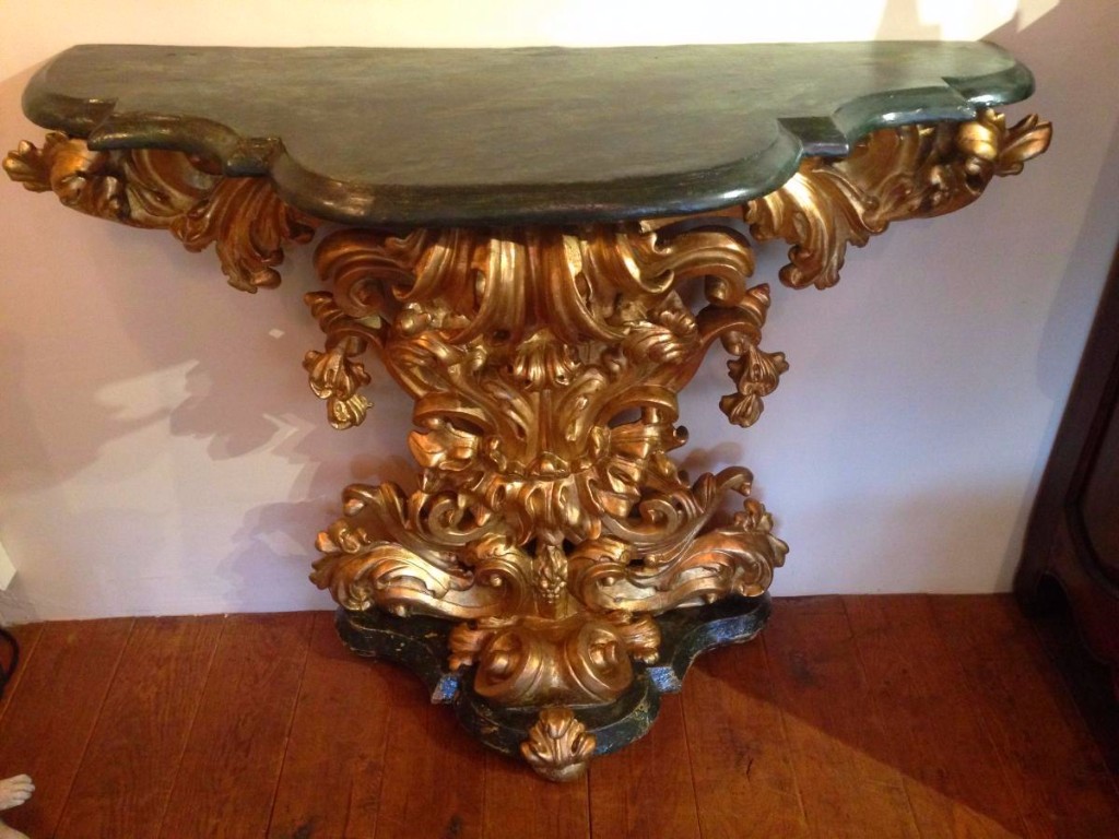 In Golden Wood Console 18th Century