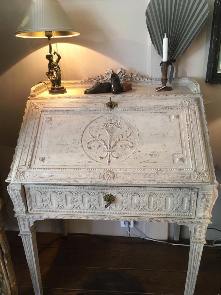 Bureau De Pente St. Louis XVI 