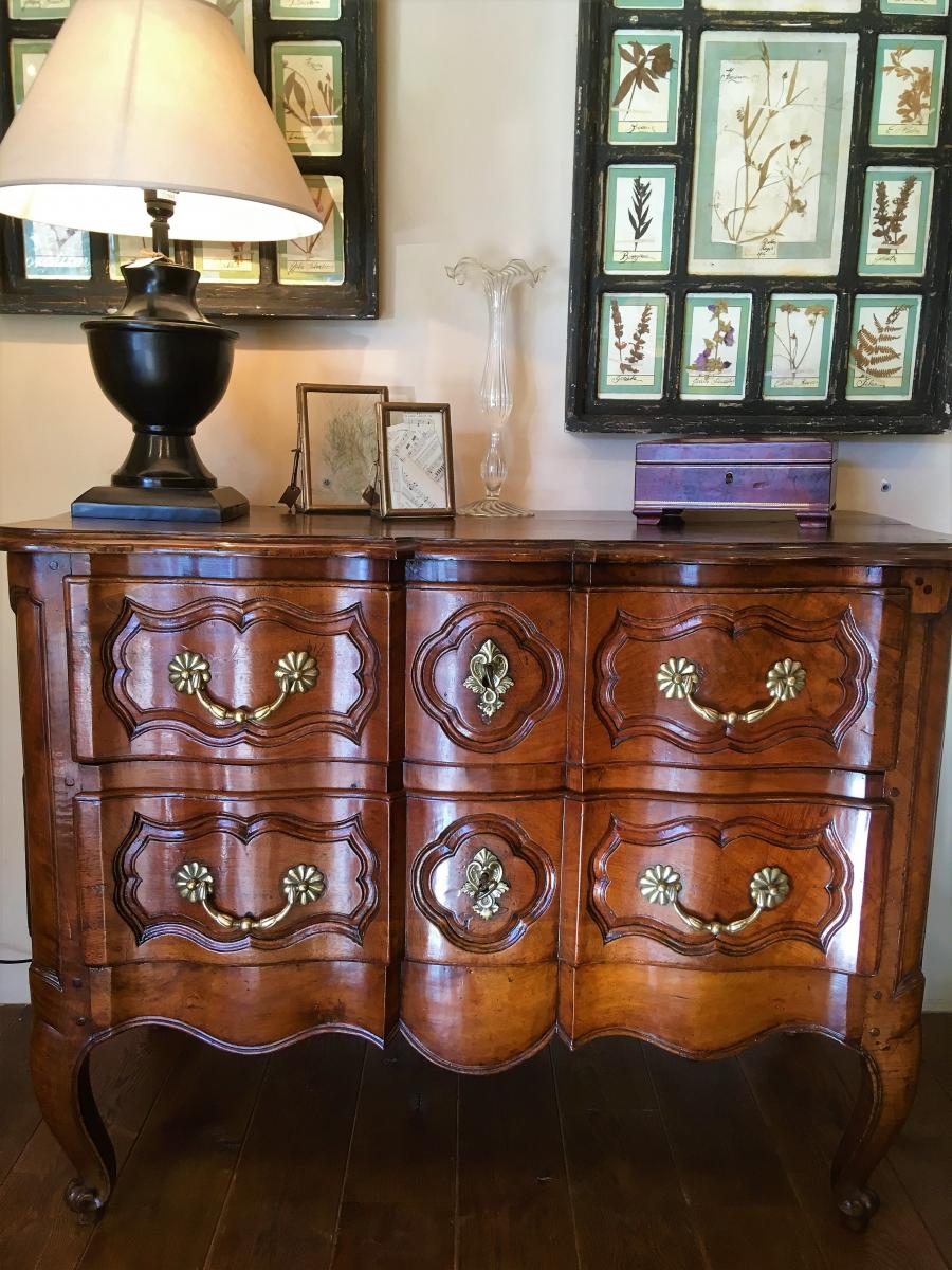 Commode Sauteuse Double Arbalète Noyer, XVIII ème 