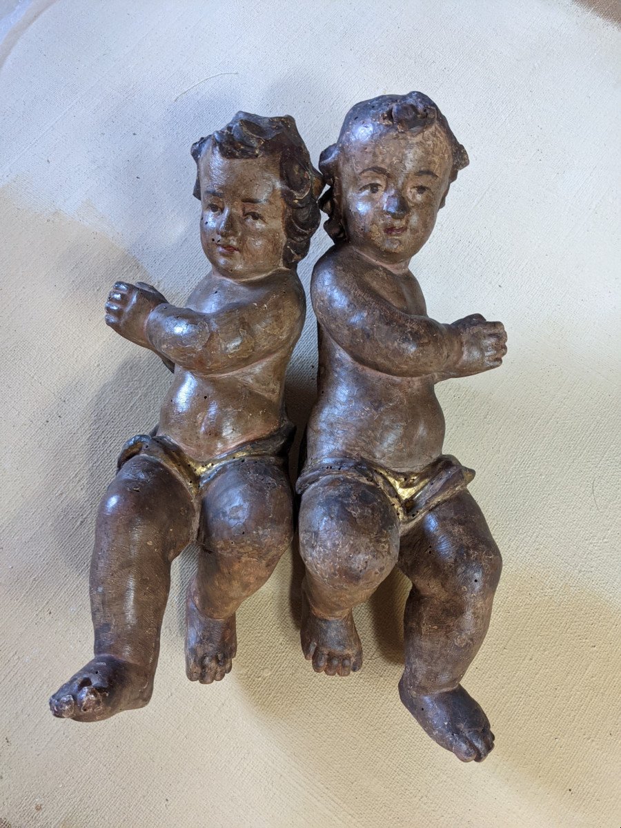 Deux Amours en Bois  Polychrome