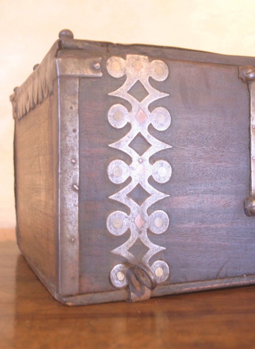 Small Touareg Trunk-photo-3