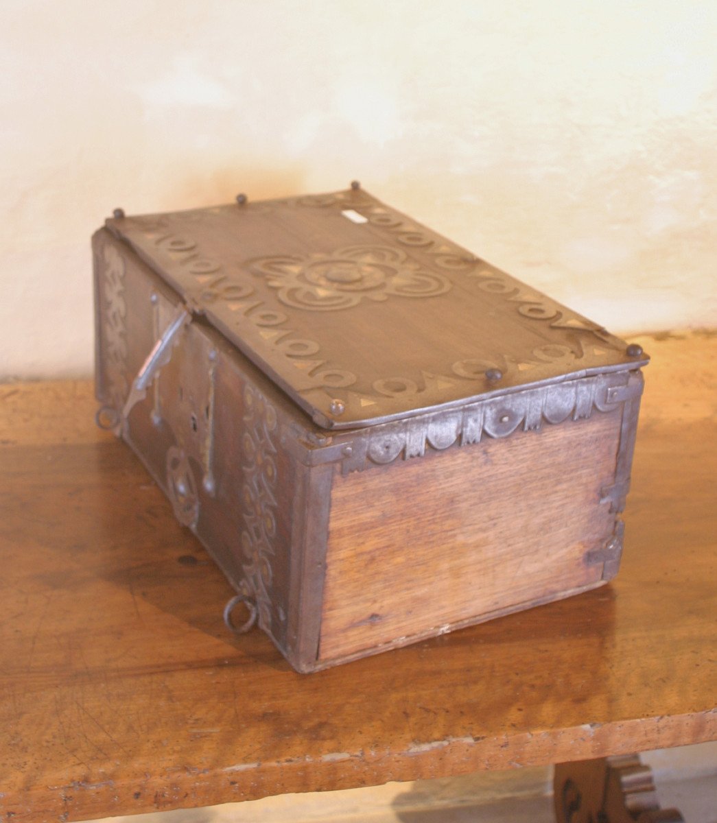 Small Touareg Trunk-photo-4