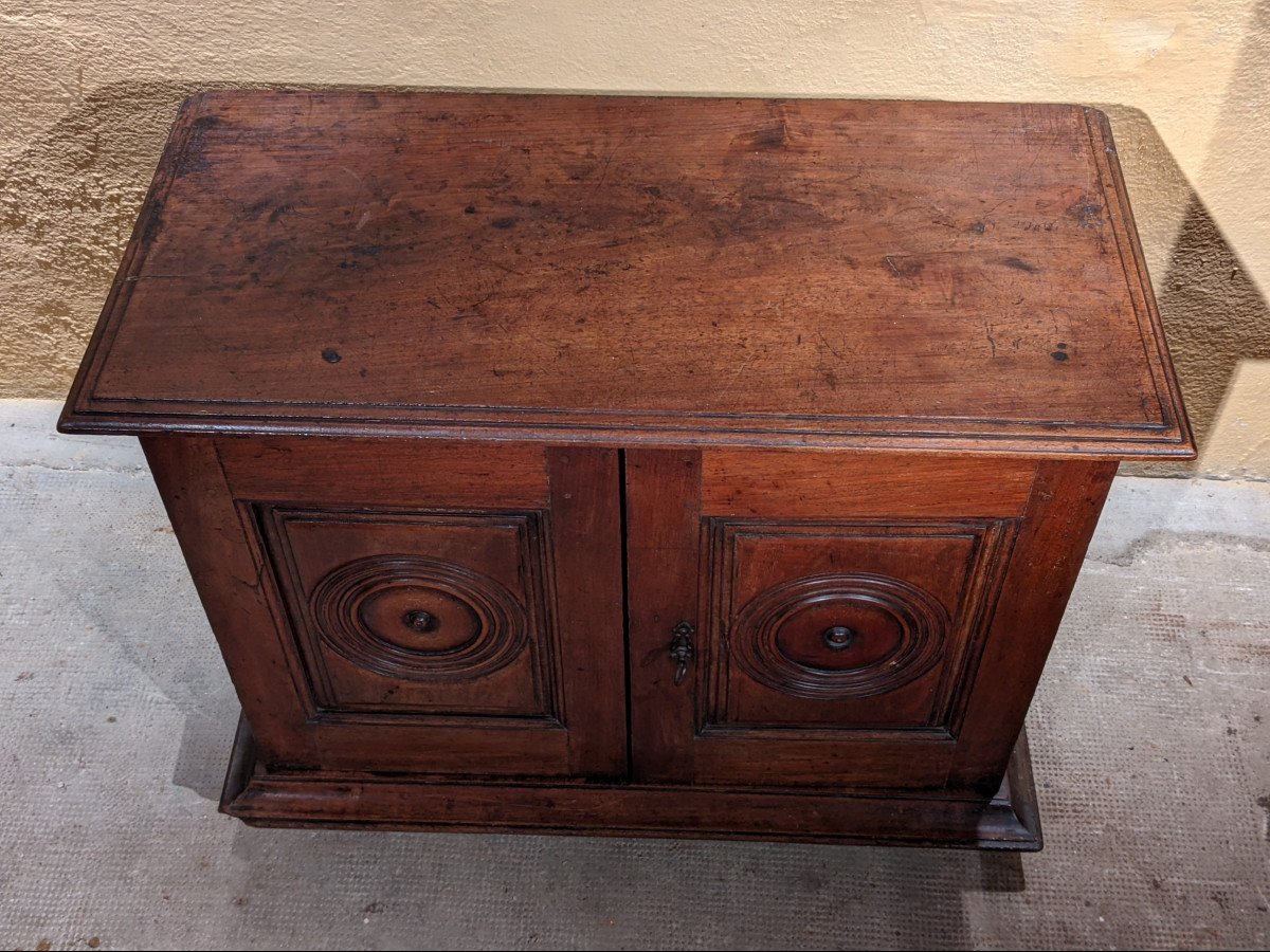 A Small 17th Century Cabinet-photo-2