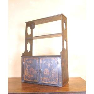 Small Shelf With Chinoiserie Decor