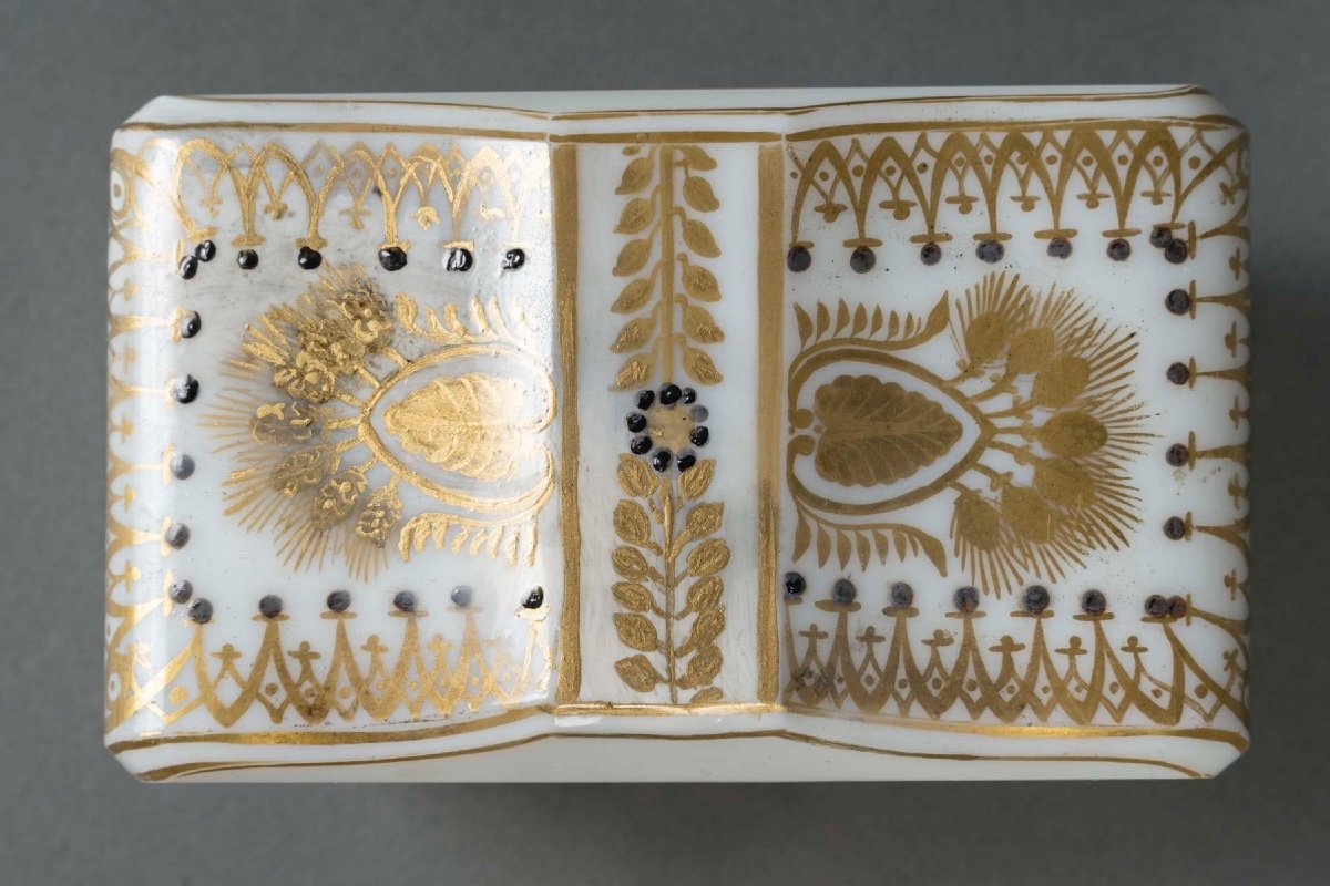 Gold Enamelled Opaline Box, Charles -photo-2