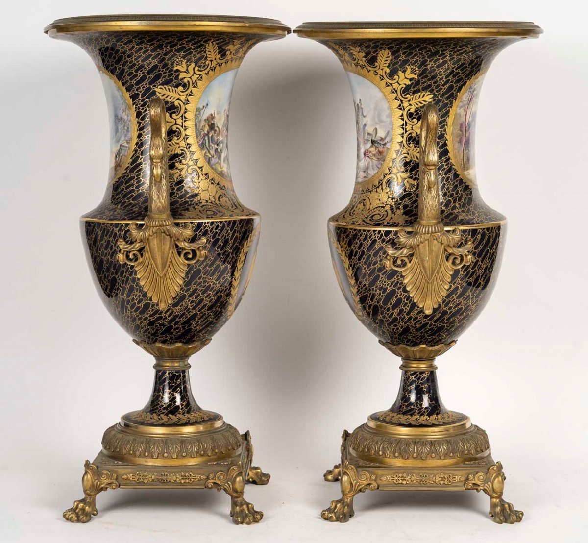  Pair Of Porcelain Vases, 19th Century-photo-4