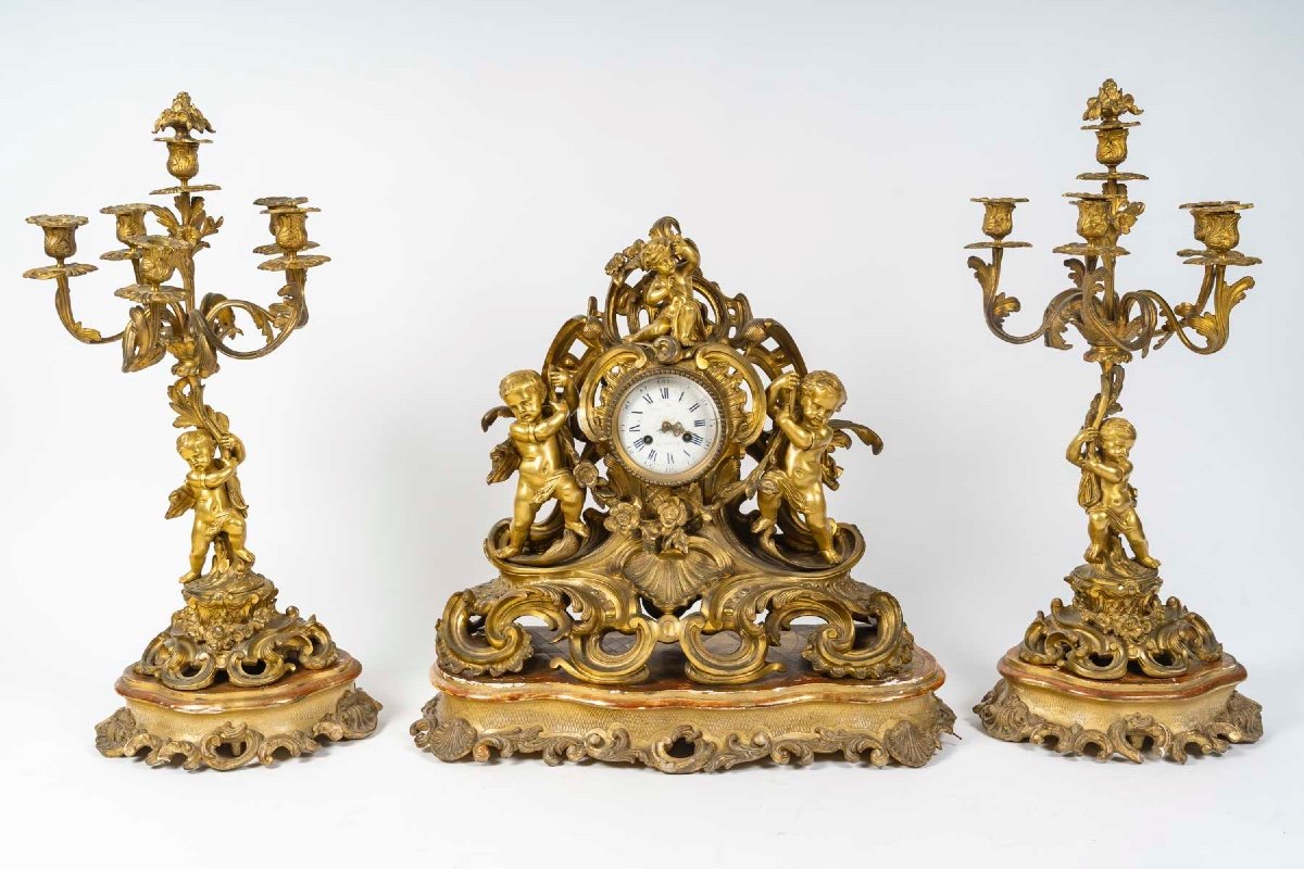 Garniture En Bronze Doré Et Ciselé, Signé, 19éme Siècle 