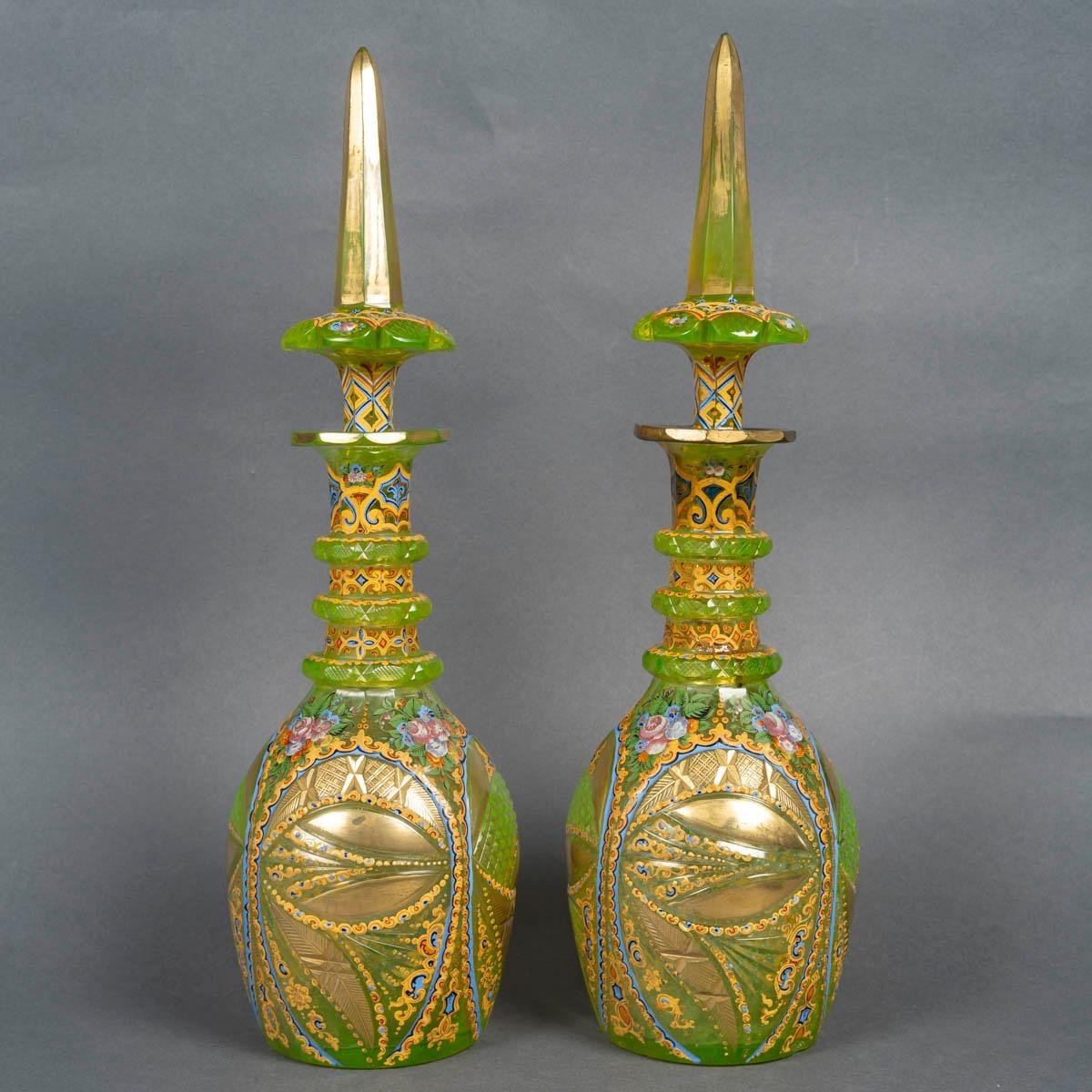 Paire De Carafes Attribuées à Fath Ali Chah Qajar – Perse, 19e Siècle