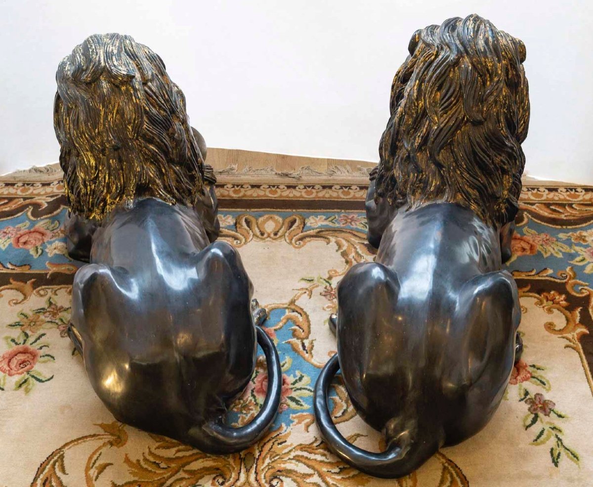 Rare Pair Of Lions In Patinated And Gilded Bronze – 19th Century -photo-6