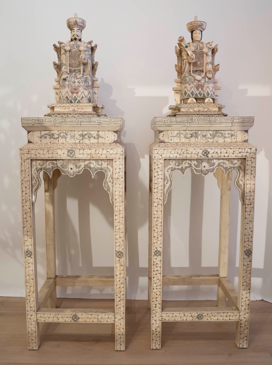 Rare Ensemble De Mobilier Chinois Du 19e Siècle En Placage D’os Sculpté-photo-2