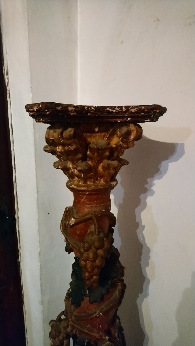 18th Century Painted Wooden Column With Bunches Of Grapes -photo-3