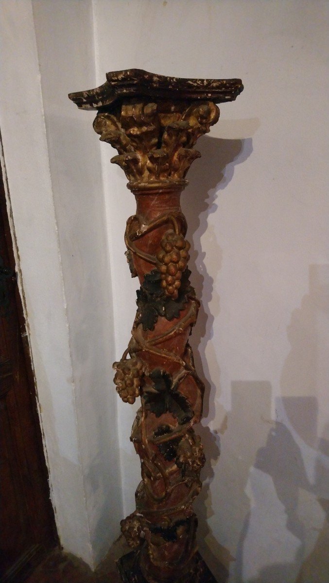 18th Century Painted Wooden Column With Bunches Of Grapes -photo-5