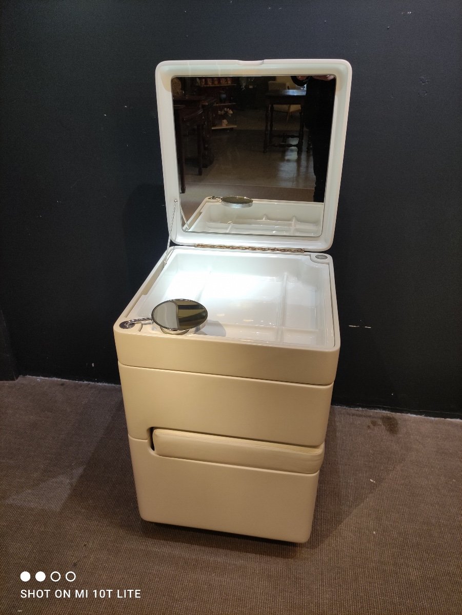 Modular Dressing Table, By Carlo Urbinati-photo-3