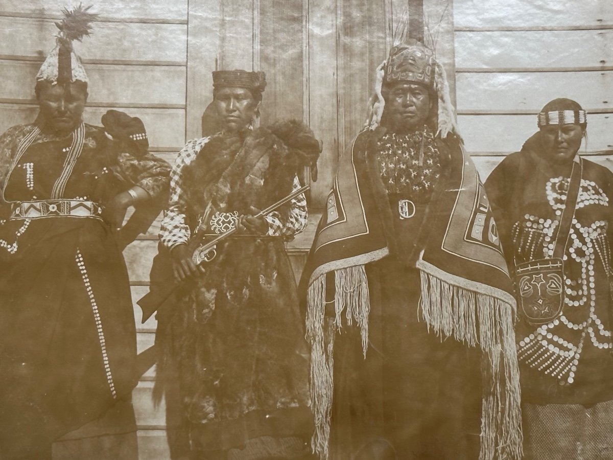 F. W. Carlyon, photographie de femmes Tlingit, Wrangell, Alaska, ca. 1900 