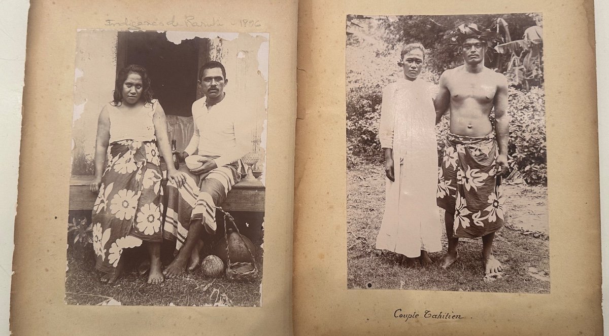 Jules Agostini, photographies de deux couples de Tahiti, Océanie, 1896 