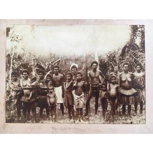 Photographie par Allan Hughan (1834-1883). Kanak, Nouvelle-Calédonie