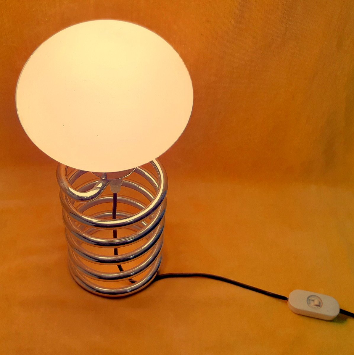  Lamp "ressort" Chrome And Opaline Designer Ingo Maurer (1932-2019) Vintage 1970s.-photo-5