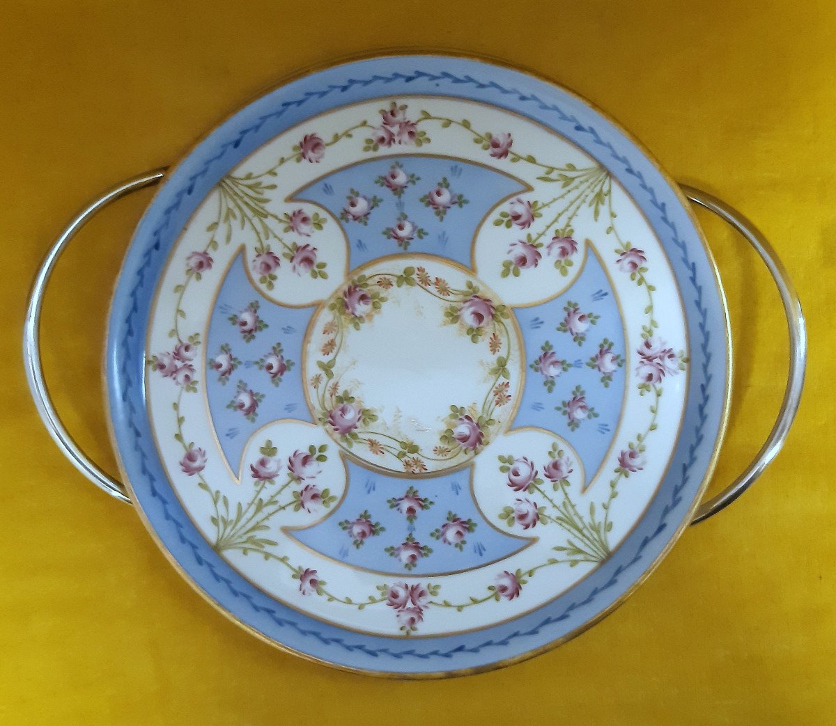 Large Limoges Porcelain Dish Painted By Paillet Decorator With Its Removable Frame XXth