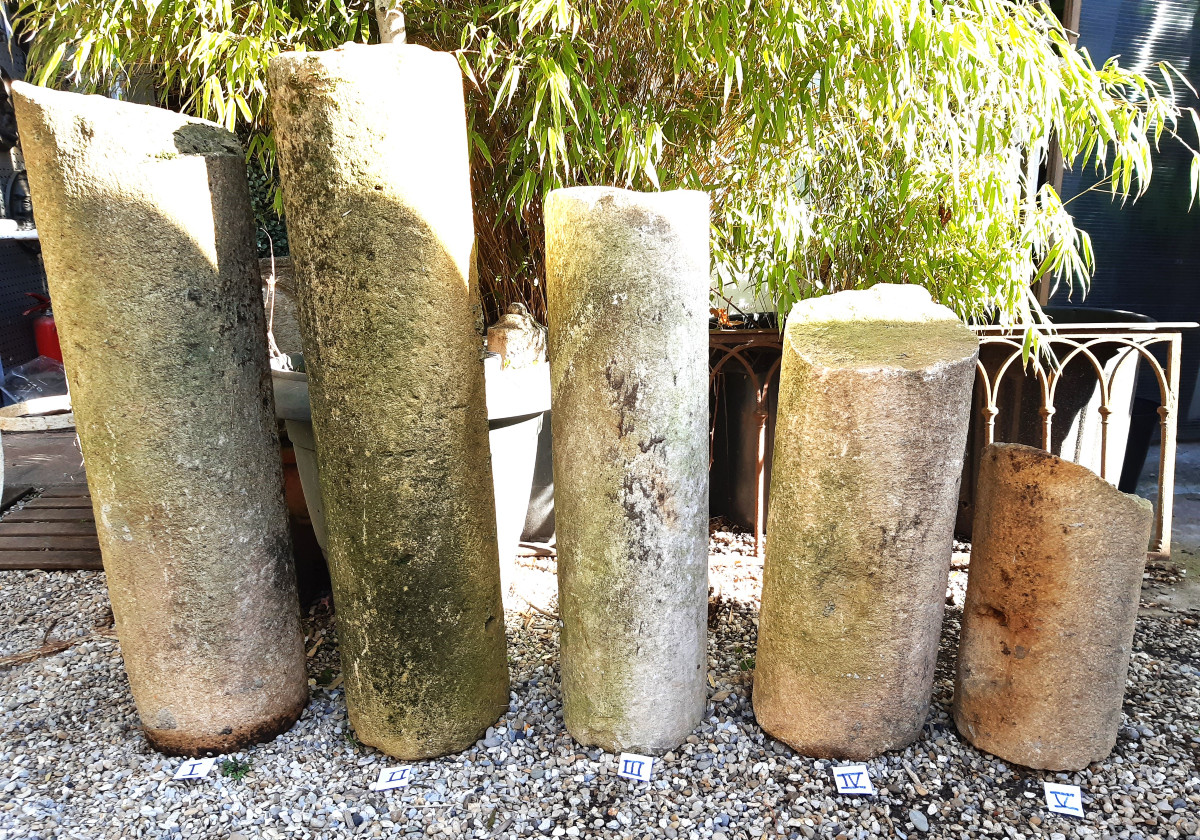 Batch Of Parts Of Cylindrical Shaft Of Roman Column In Cut Stone-photo-2