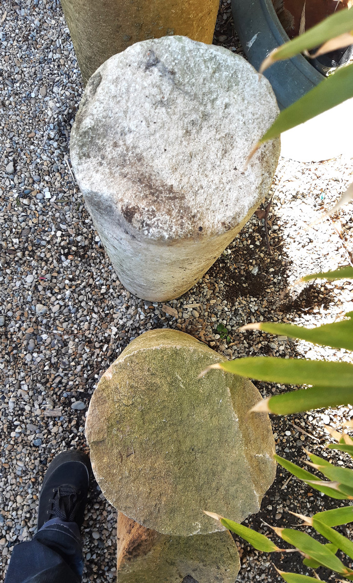 Batch Of Parts Of Cylindrical Shaft Of Roman Column In Cut Stone-photo-5