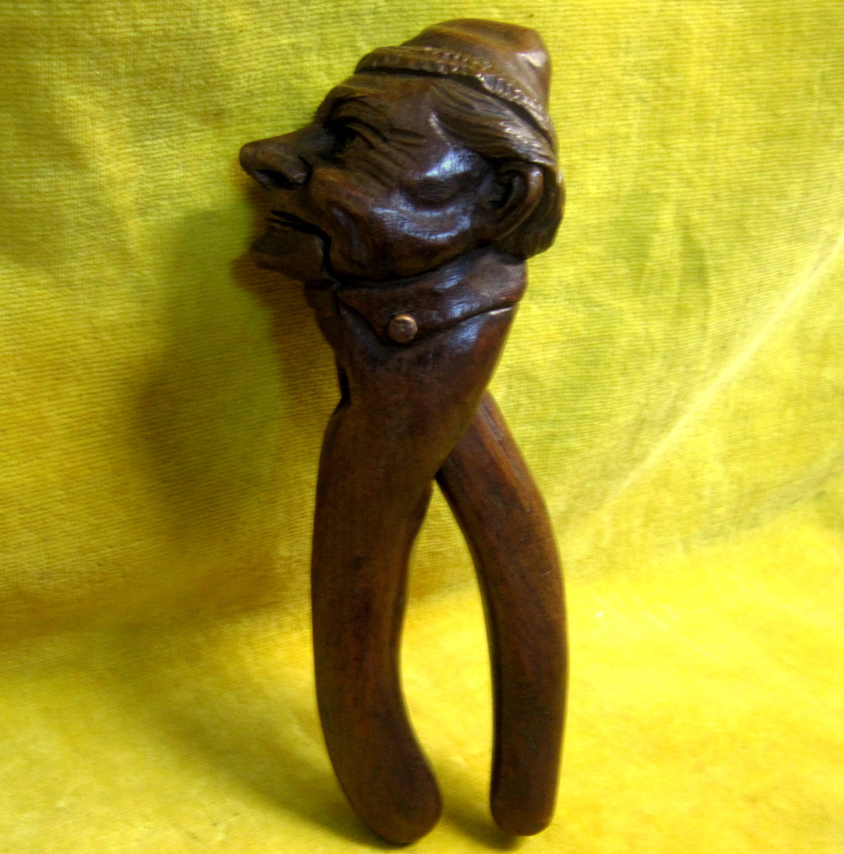 Casse Nut Hazelnut Sculpture Antropomorph Meunier Wood 19th-photo-2