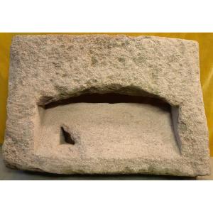  One-piece Cut Stone Soupirail “cave Hole” 17-18th