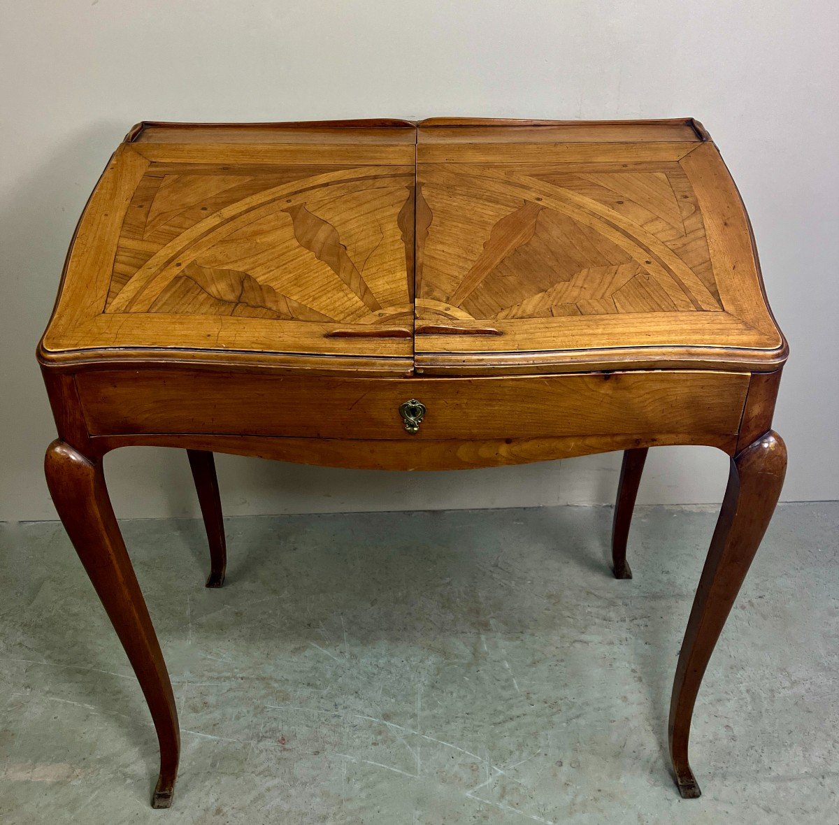 Small Desk With 18th Century System.-photo-2