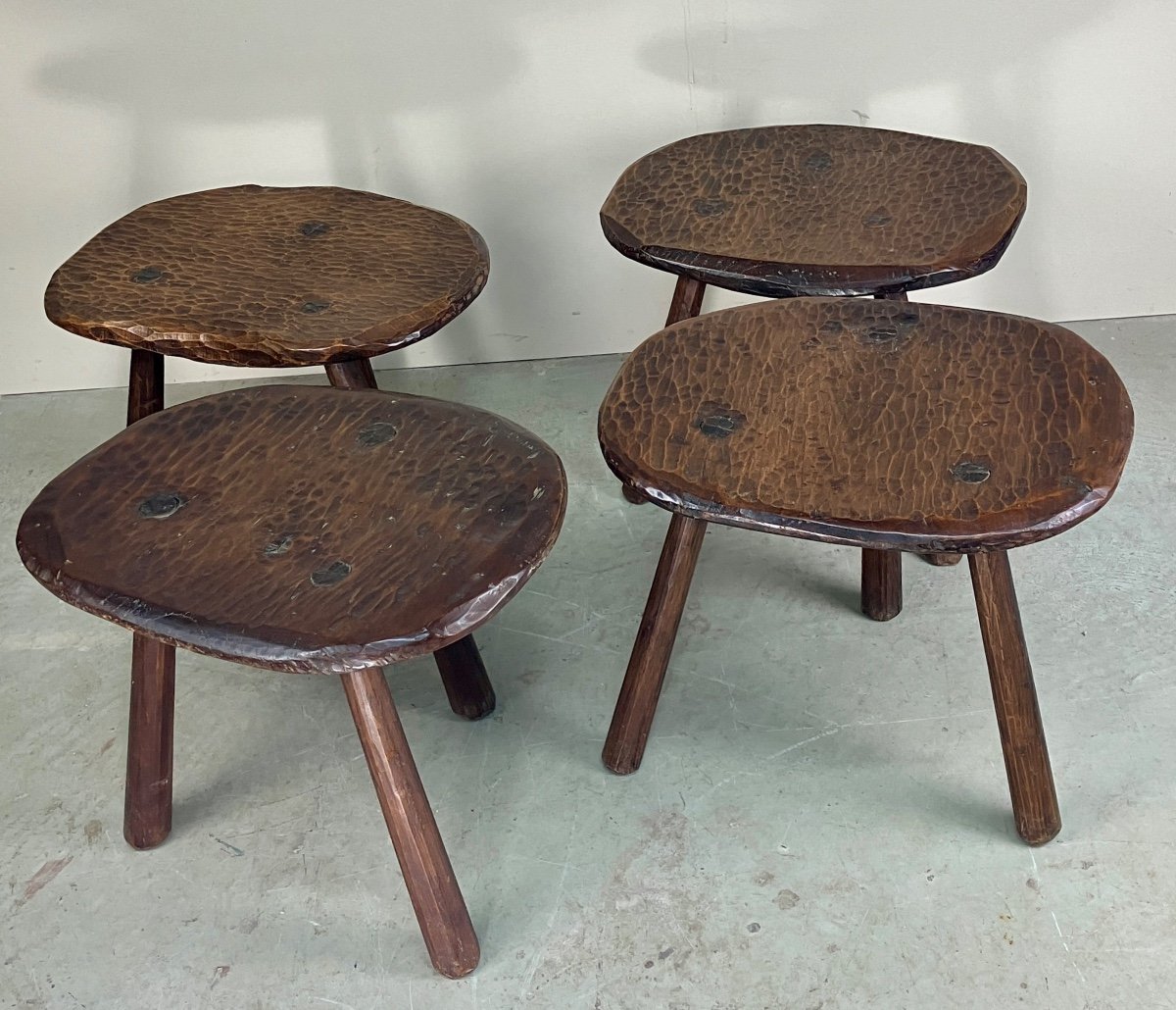 Rare suite de 4 tabourets brutaliste 1960.