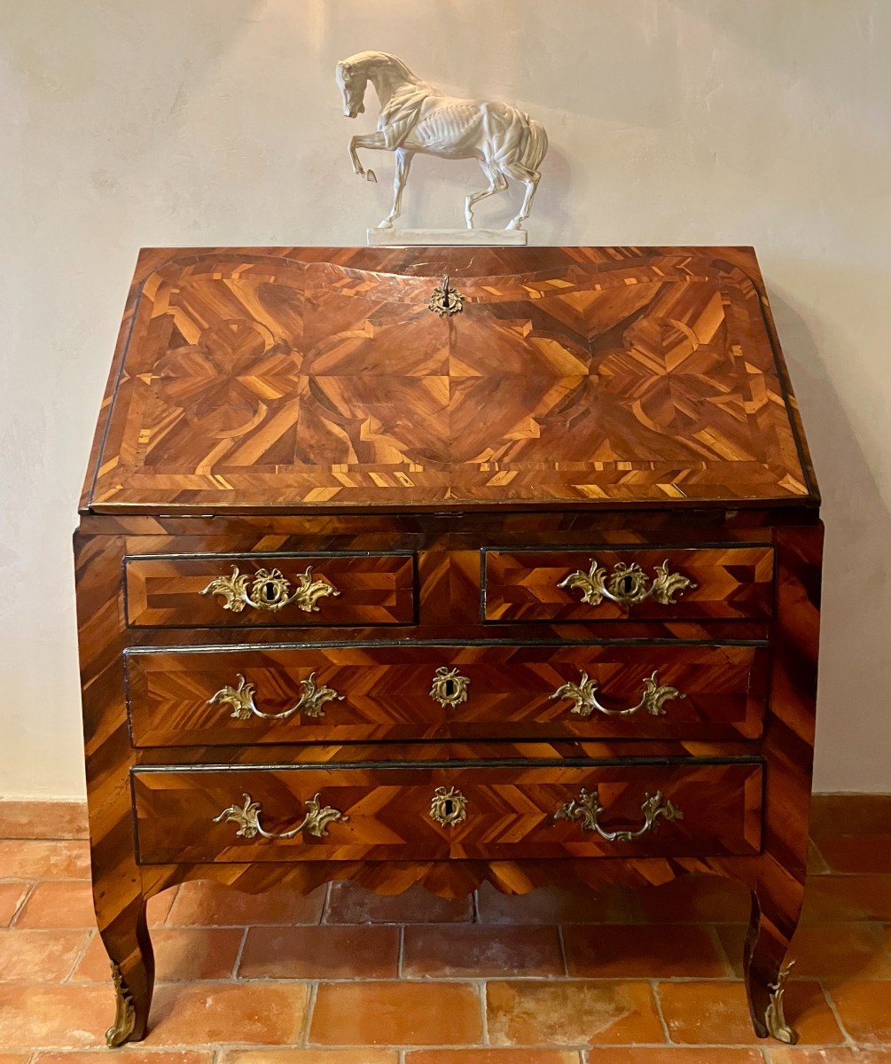 Chest Of Drawers-scriban, Lxv Period.