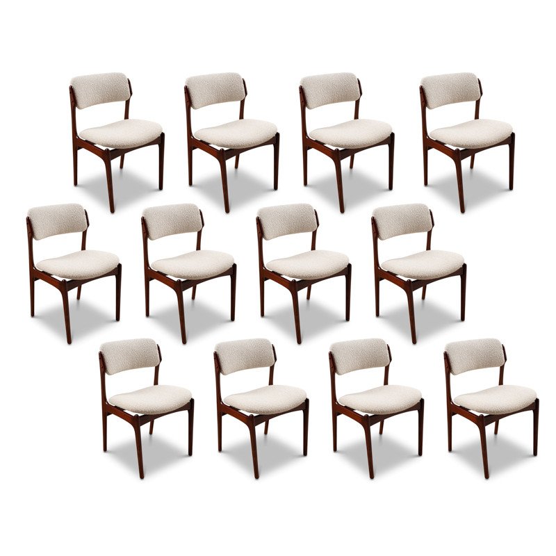 Beautiful Set Of 12 Scandinavian Rosewood Chairs