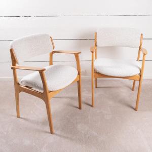 Paire De Fauteuils Scandinaves En Chêne Clair 1960