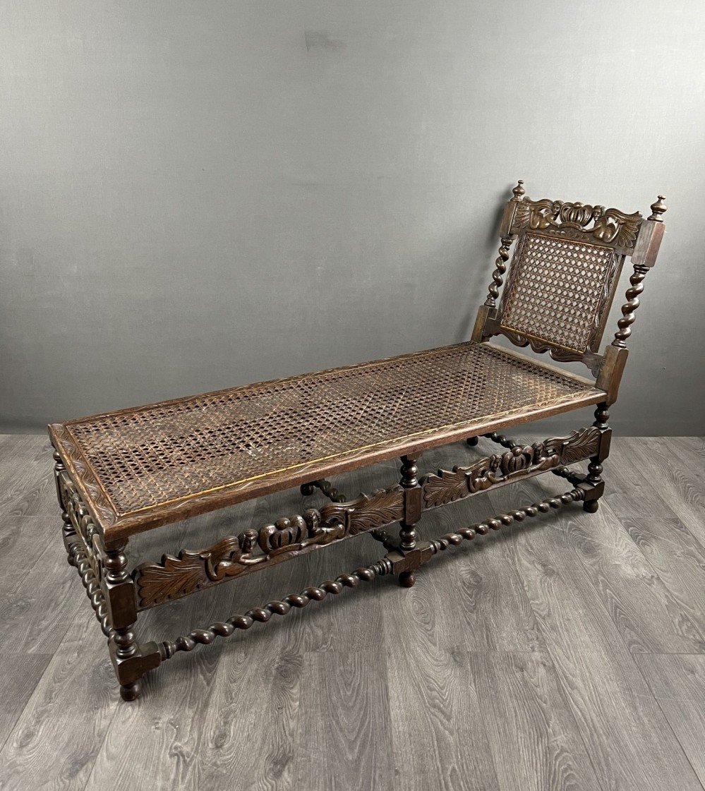 Majestic 19th Century Bench In Walnut And Rattan