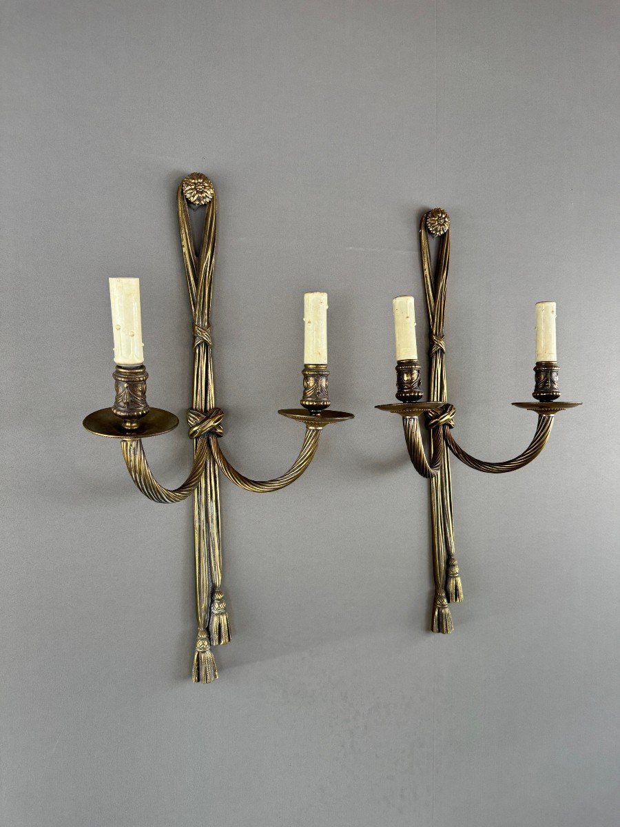 Pair Of Louis XVI Style Gilt Bronze Wall Sconces, 20th Century -photo-3