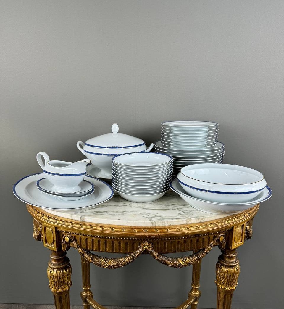 39 Piece Limoges Porcelain Service, 20th Century