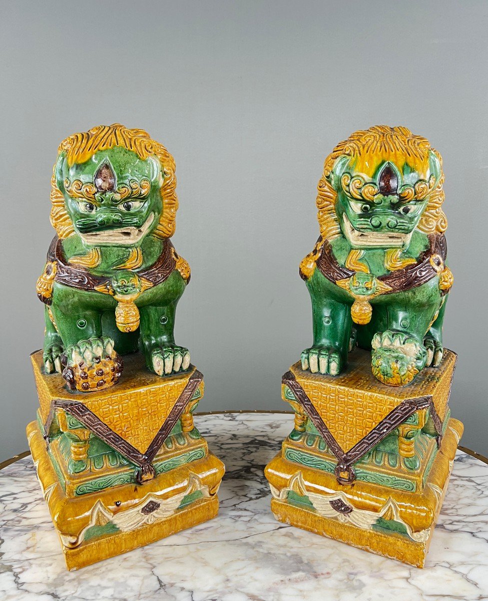 Pair Of Guardian Lions In Glazed Ceramic, China, 20th Century