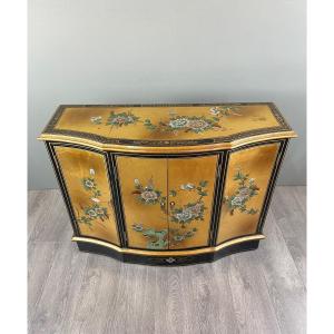 Asian Buffet In Gilded And Painted Lacquer, Mid-20th Century