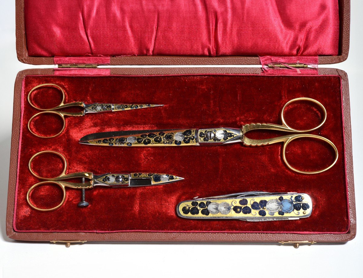 Swedish Sewing Set Of Scissors Folding Knife Early 20th Century Eskilstuna