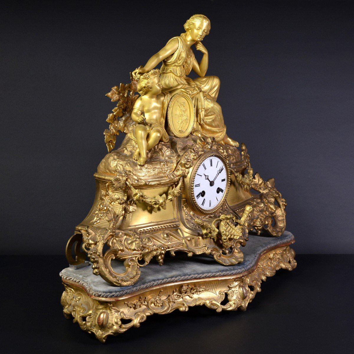 Big Louis XVI Antique Gilt Bronze Figural Clock 19th Century Muse With Cherub-photo-2