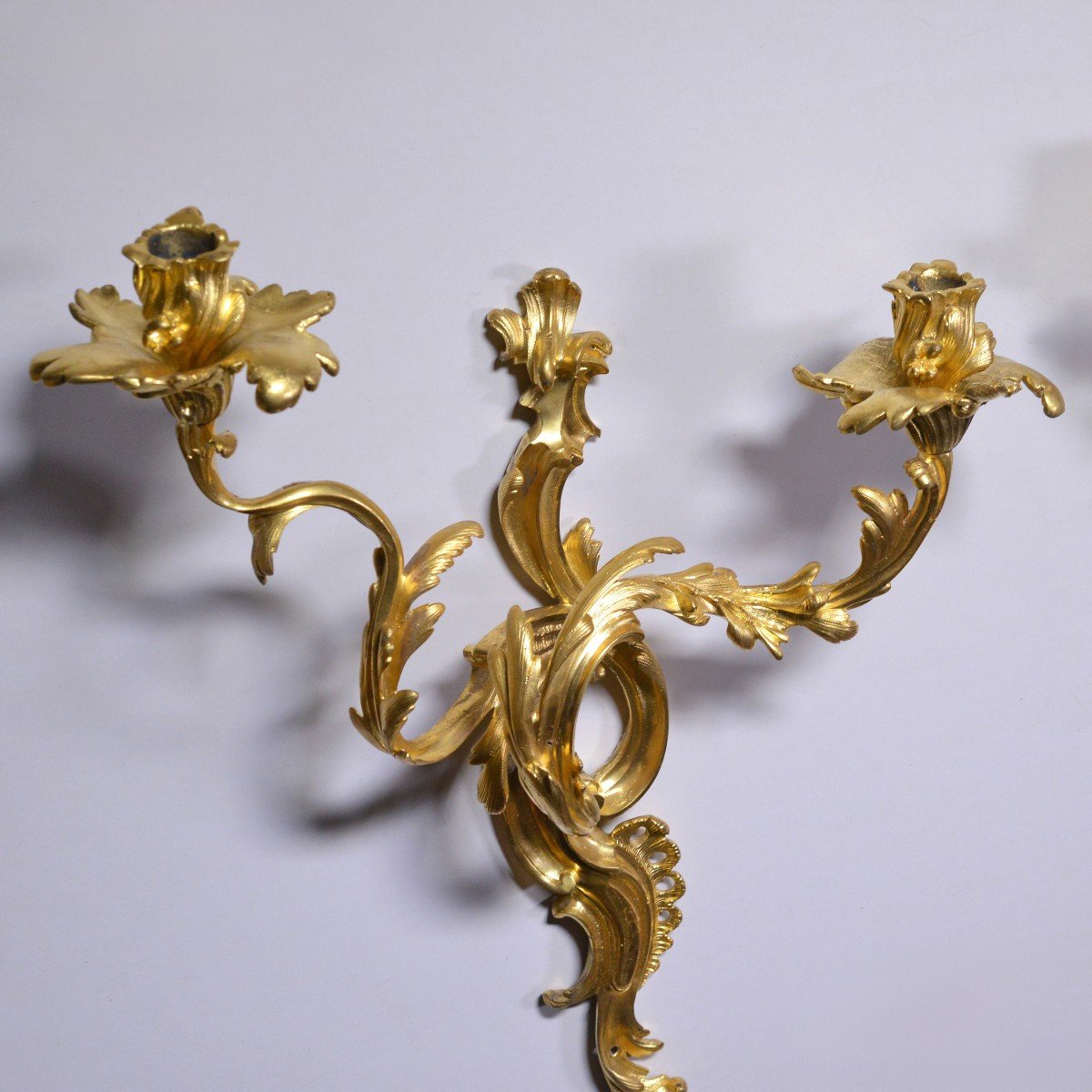 Paire d'Appliques Anciennes En Bronze Doré Du XIXe Siècle De Style Louis XV Rococo-photo-3