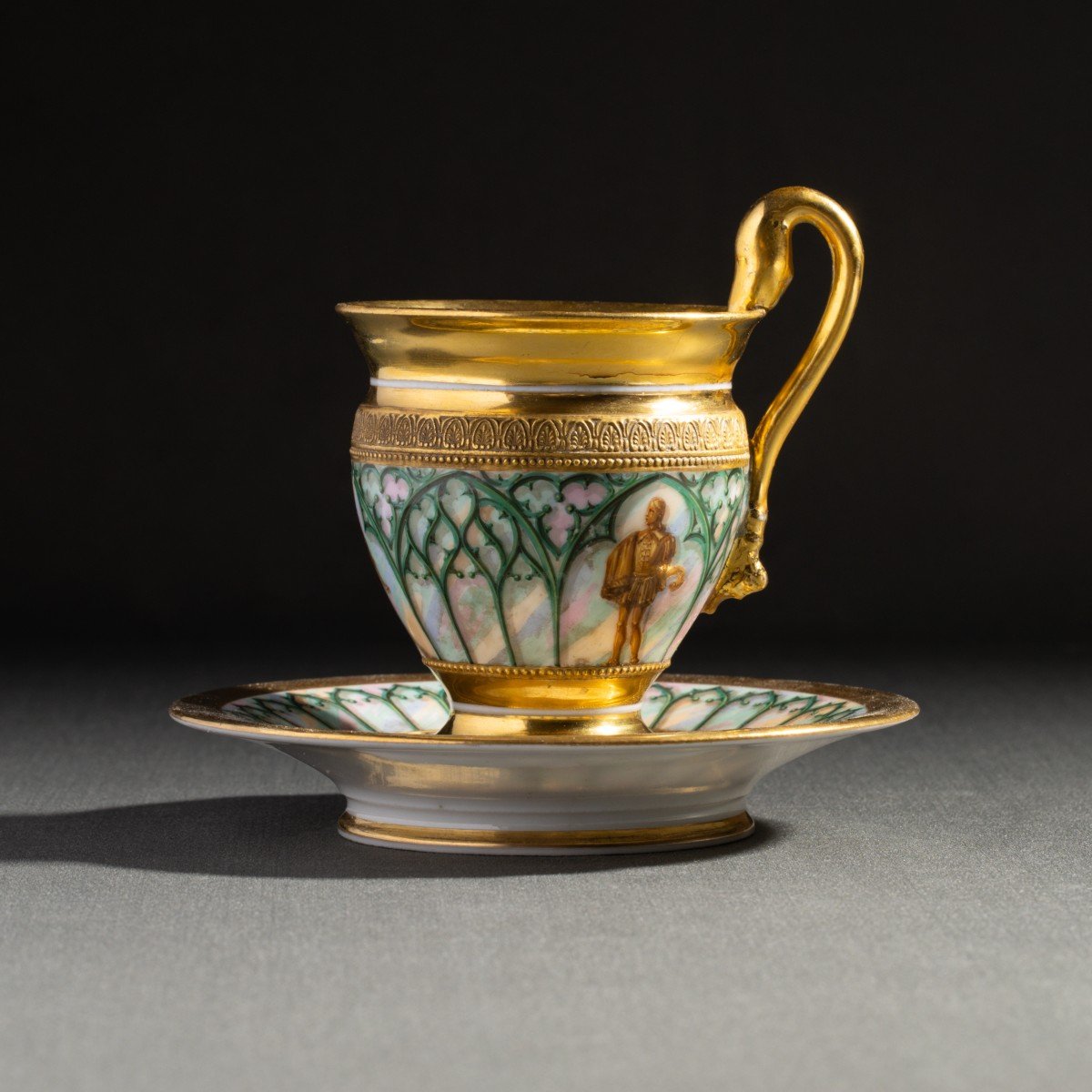 Darte Frères - tasse ovoïde à décor "Troubadour" et frises moletées - vers 1820-photo-2