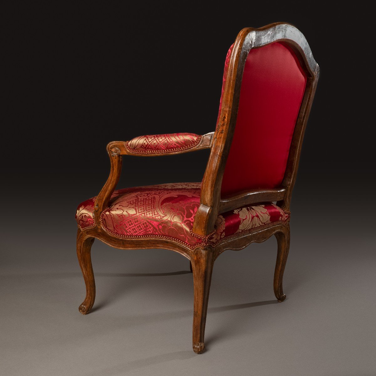 NQ Foliot, maître en 1729 - fauteuil à la reine - bois naturel et soie-photo-4