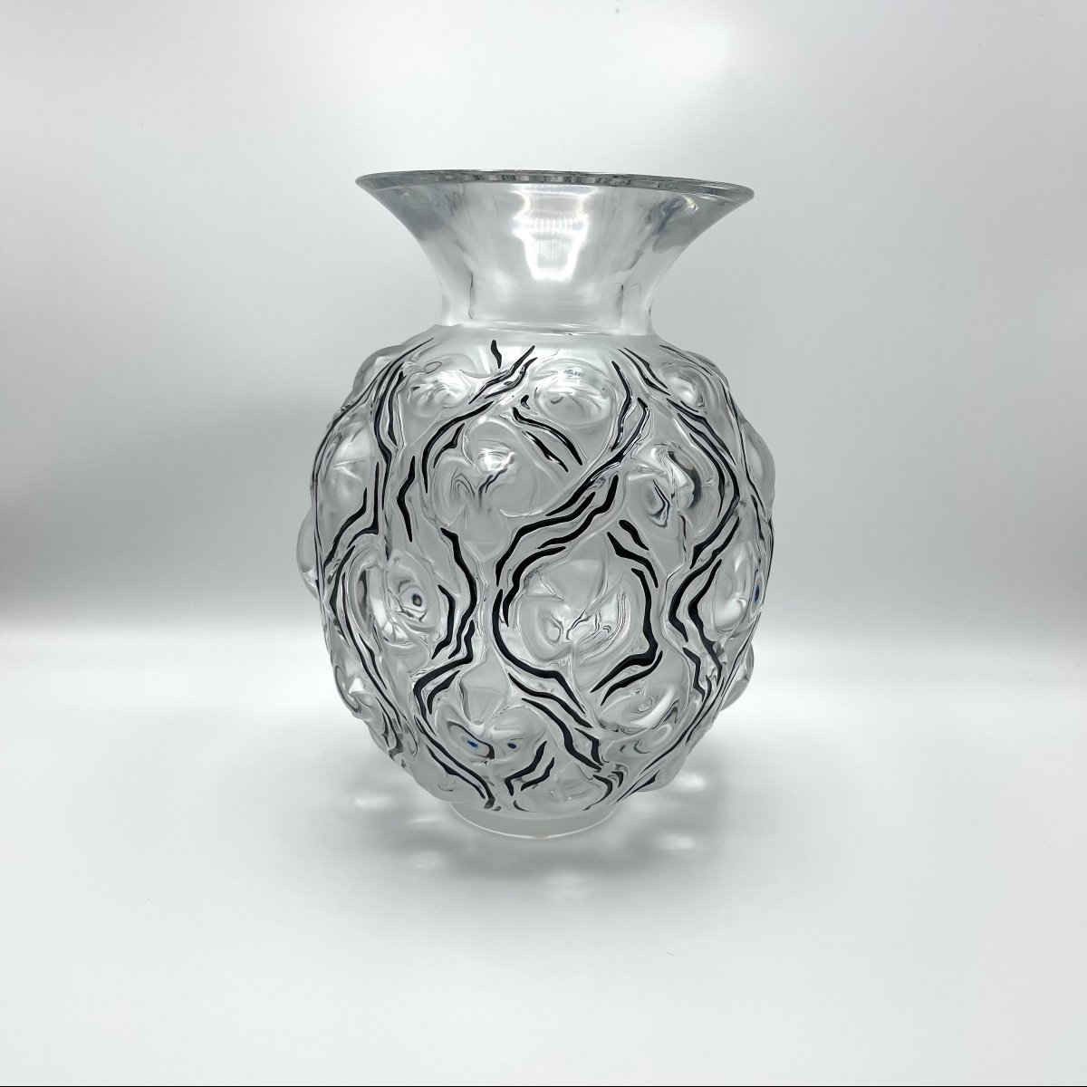 Lalique - Black Enamelled “thorn” Vase